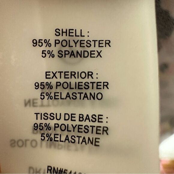 Calvin Klein small top - Picture 4 of 7